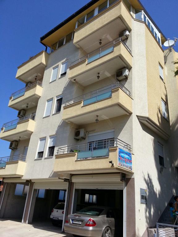 Apartments In Amor Ulcinj Esterno foto