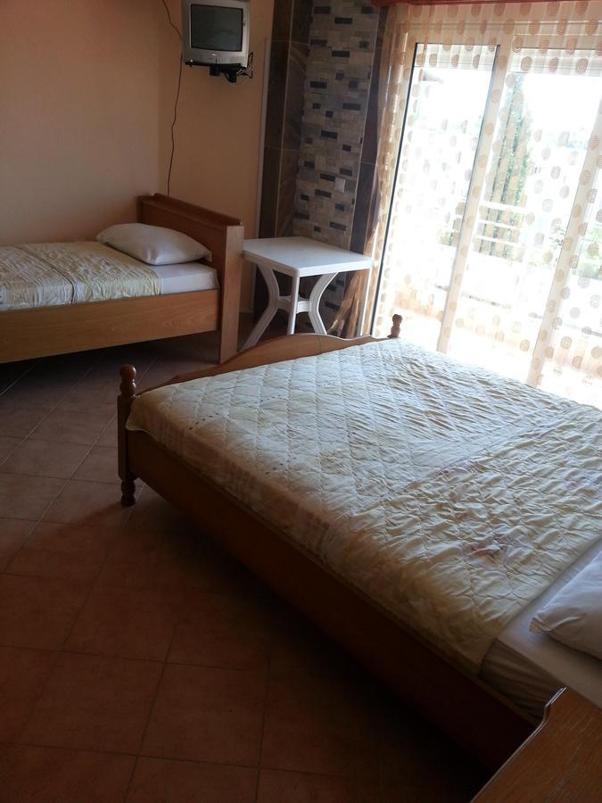 Apartments In Amor Ulcinj Esterno foto