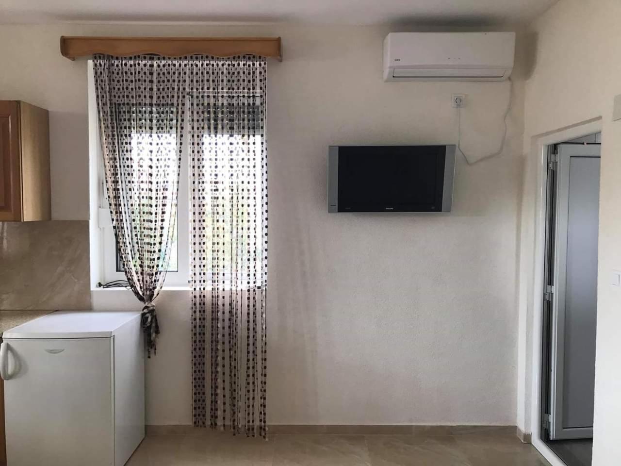 Apartments In Amor Ulcinj Esterno foto